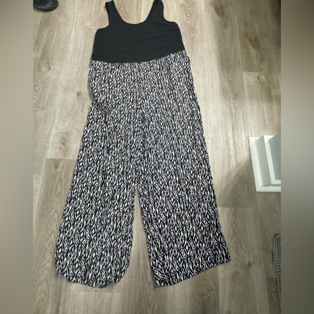 Torrid Long Challis Romper Black size 2